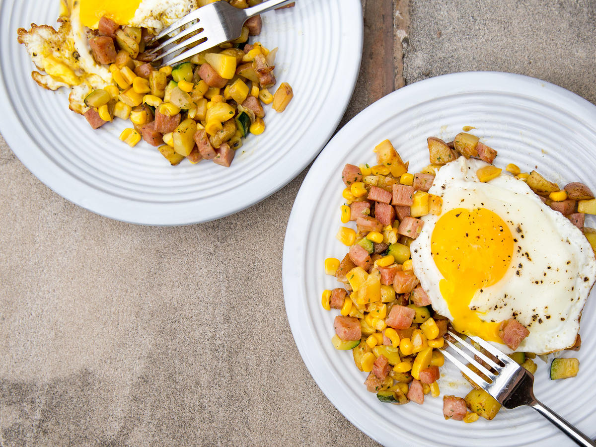 Skillet Eggs with Squash