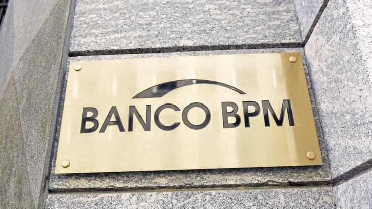 Banco Bpm, agreement on 550 new hires against 1,100 exits. Bonus up to 2,100 euros